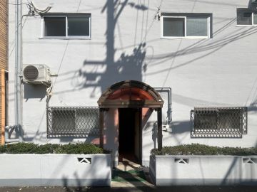 大阪市北区菅栄町の賃貸物件/公園前の小さなお城