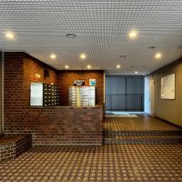 大阪府豊中市寺内１丁目の賃貸物件/ふんだんにタイルを使ったエントランスホール