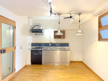 大阪府豊中市寺内の売買物件/ご機嫌なブルー