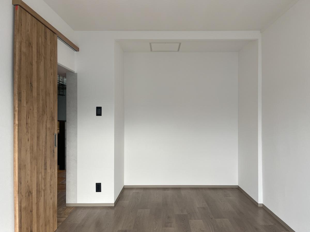 大阪府大阪市東淀川区下新庄６丁目の賃貸物件/どちらの部屋も、収納は天井までたっぷり。