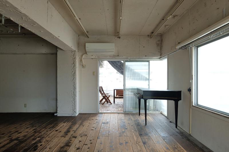 大阪府豊中市上新田４丁目の売買物件/置いてあるのはチェンバロという鍵盤楽器、かつて演奏家が住んでいました。