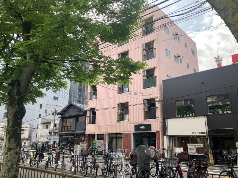大阪市北区豊崎３丁目の賃貸物件/物件には駐輪場はありませんが、目の前に有料駐輪場があります。