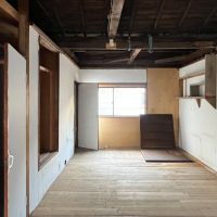 大阪市北区中津3丁目の賃貸物件/おや、DIYされた形跡のある空間。