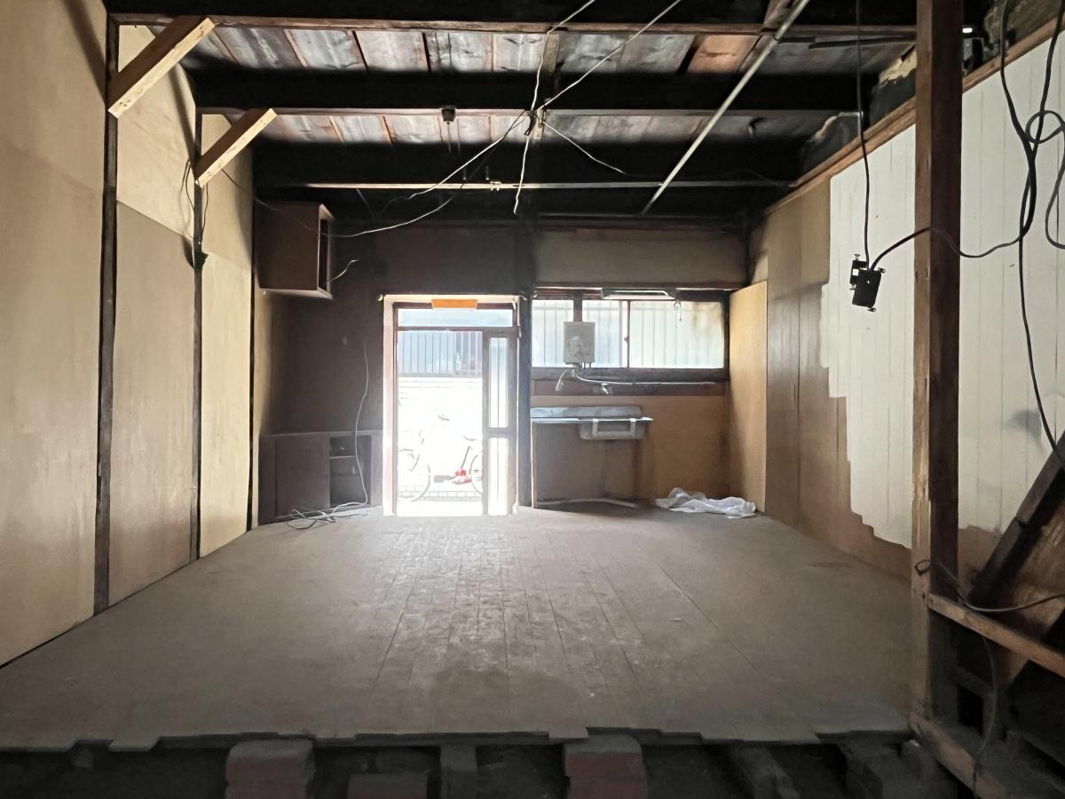 大阪市北区中津3丁目の賃貸物件/撚る長屋。