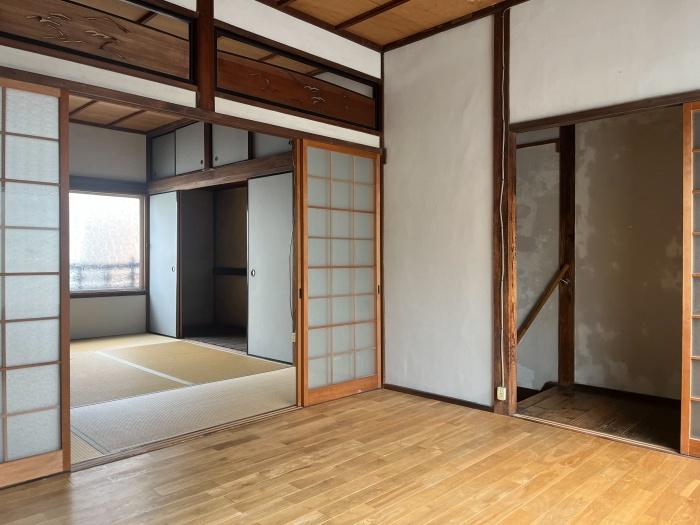 大阪市生野区小路東2丁目の賃貸物件/畳とフローリングがゆるやかにつながる空間。