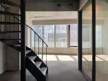 大阪府大阪市中央区南久宝寺町１丁目の賃貸物件/緑を纏うスケルトン