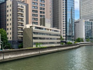 大阪市北区中之島3丁目の賃貸物件/横に長い、中之島の門番