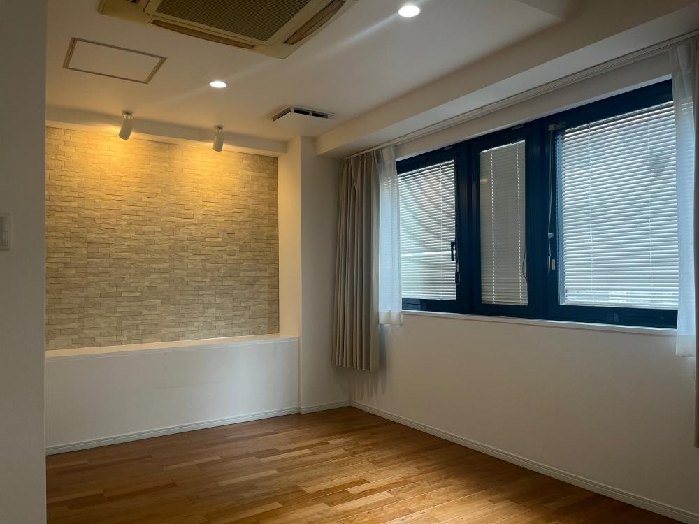 大阪市西区京町堀 の売買物件/間取りは表記上、1R。
