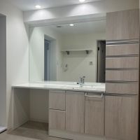 大阪市西区京町堀 の売買物件/洗面所、広い！！ホテルみたいに、ドライヤー用の椅子を置けそう。