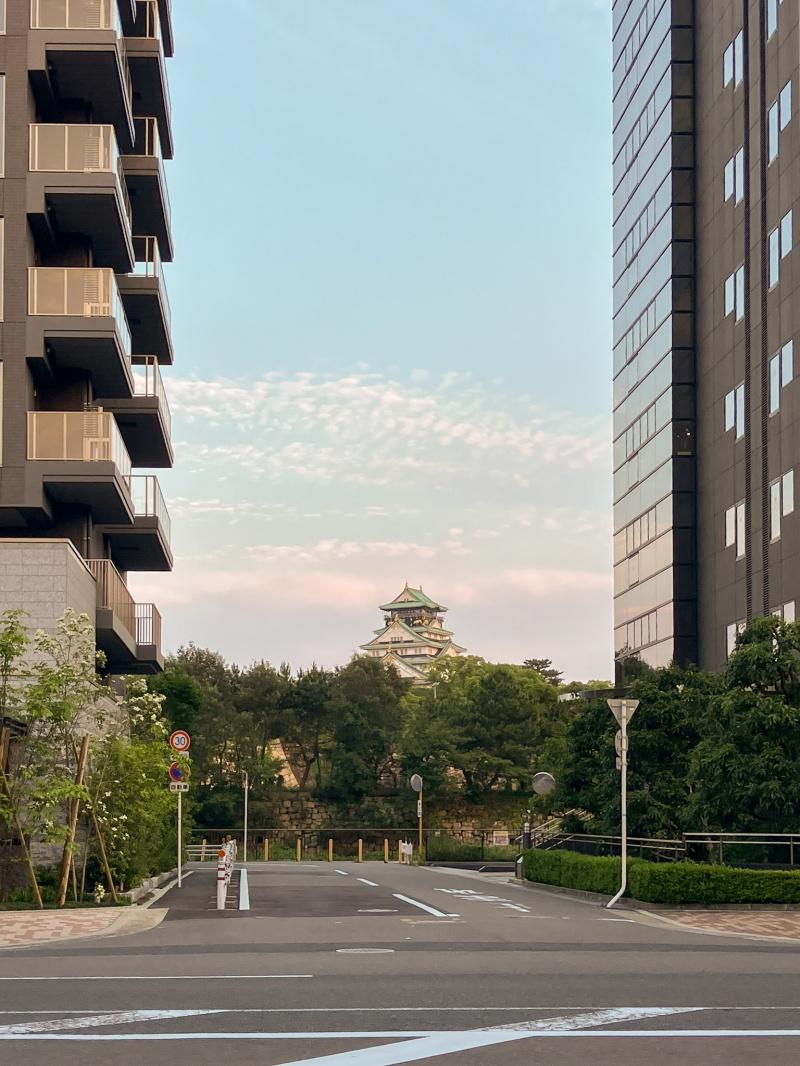 大阪市都島区片町1丁目の賃貸物件/夕暮れどきの大阪城も美しい。