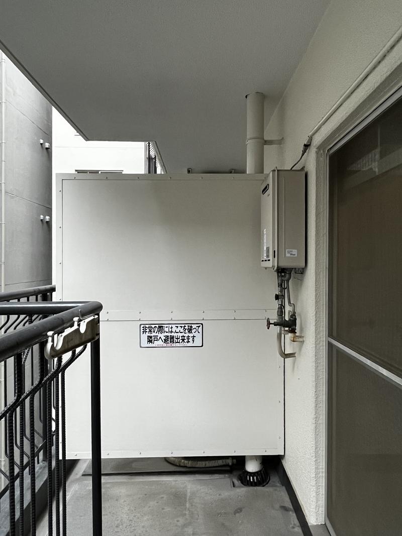 大阪市中央区淡路町１丁目の売買物件/気持ち奥行きが広めのバルコニー。