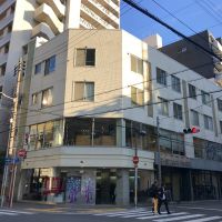 大阪市西区南堀江１丁目の賃貸物件/１階にはアパレル、２階には古着の卸売ショップ。