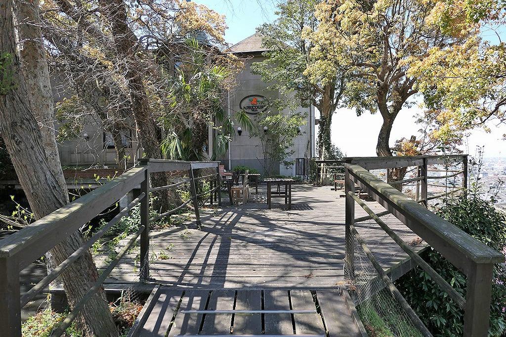 東大阪市客坊町の売買物件/気持ちのよい展望デッキ