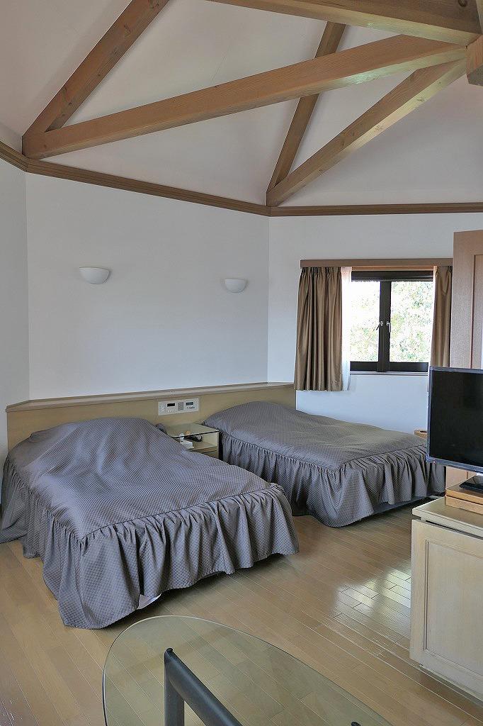 東大阪市客坊町の売買物件/吹抜けのVIPルーム