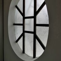 大阪市住之江区西住之江の賃貸物件/この建物の顔とも言える楕円形の小窓。