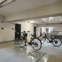 大阪市西区京町堀の賃貸物件/自転車は玄関先の共有部分に。