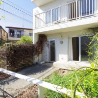 北区田端の賃貸物件/素敵な庭に仕上げてみませんか？ ※庭、塀の緑は原状回復時に撤去します
