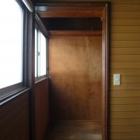 杉並区久我山の賃貸物件/階段の途中にある小さな小さなサービスルーム