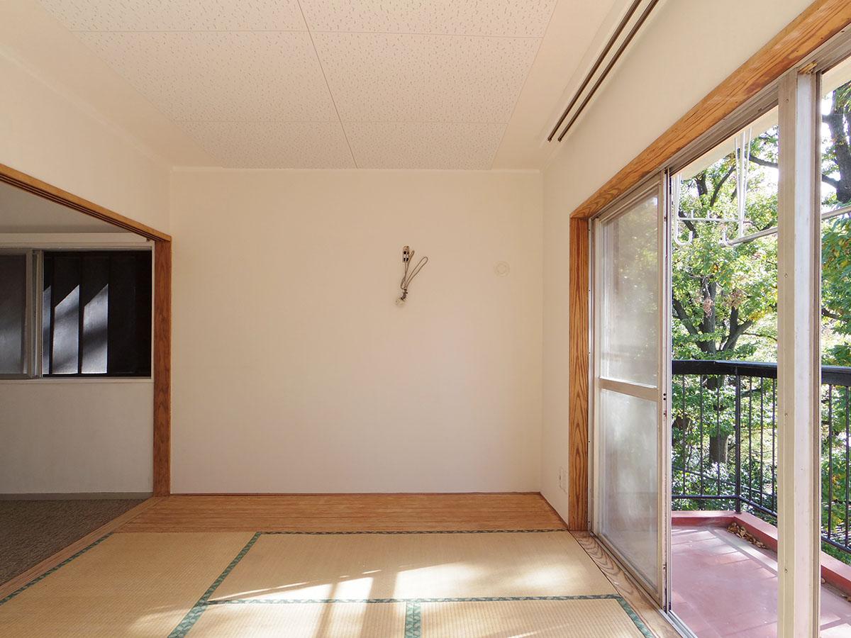 窓際から離れられなくなりそうな気持ちよさ