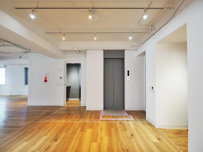 千代田区神田神保町の賃貸物件/エレベーターはセキュリティ機能付きで、不停止設定が可能