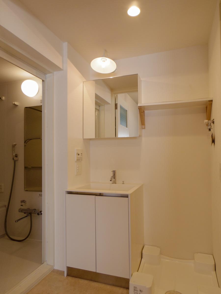 品川区戸越の賃貸物件/洗面台と洗濯機置き場