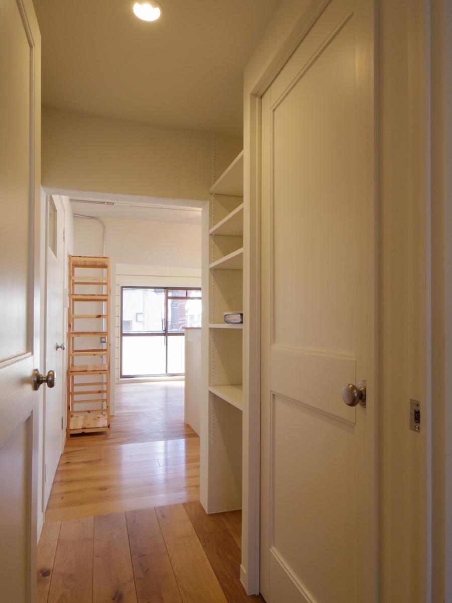 品川区戸越の賃貸物件/廊下にもちょっとした収納スペース
