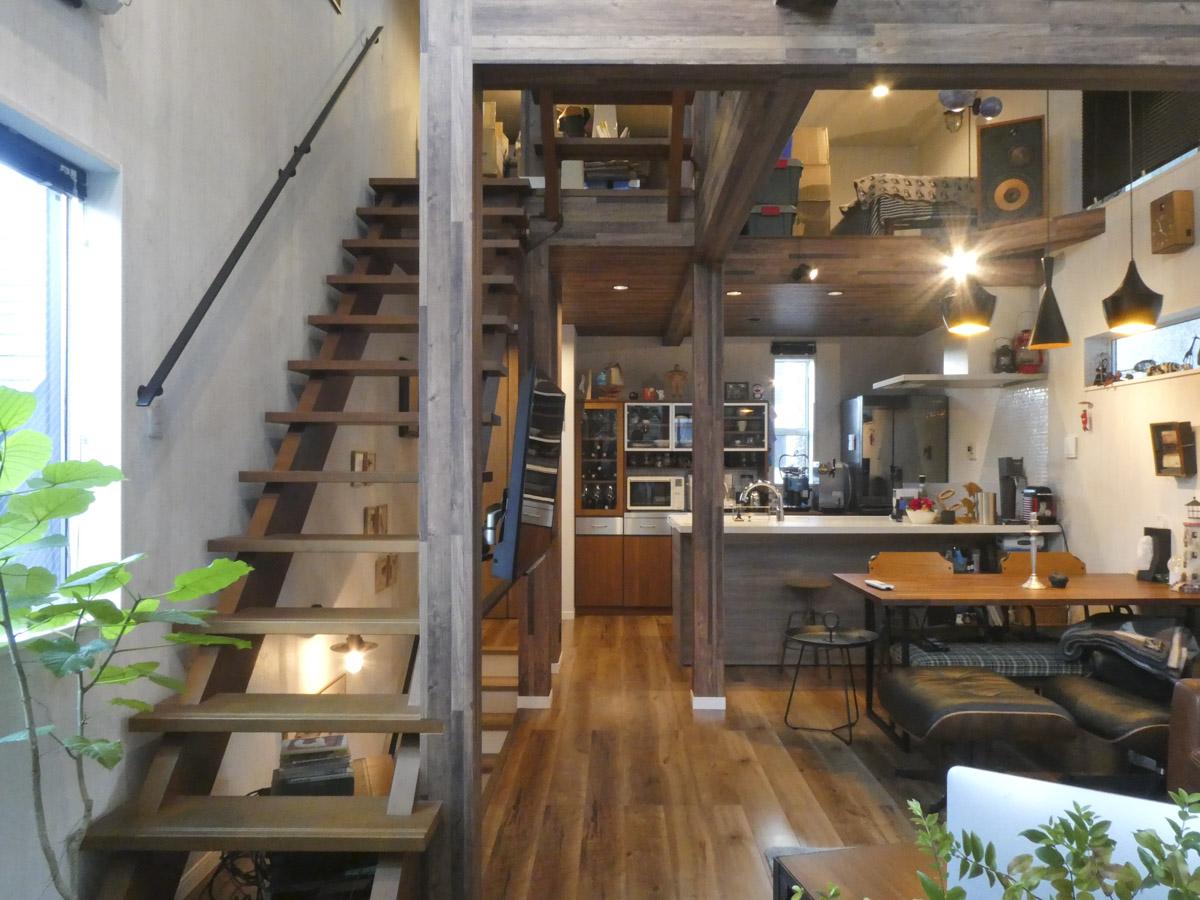 新宿区荒木町の売買物件/売主が住んでいた時のリビング