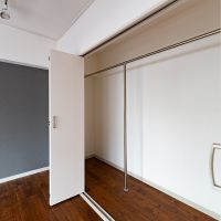 港区南麻布の賃貸物件/ワイドなクローゼット