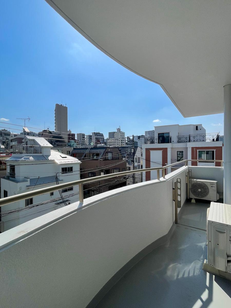 新宿区赤城下町の賃貸物件/バルコニー