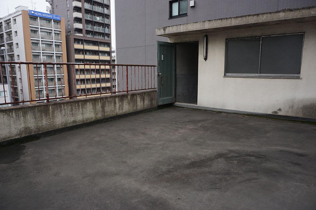 6階屋上。北と東の眺望は抜けています