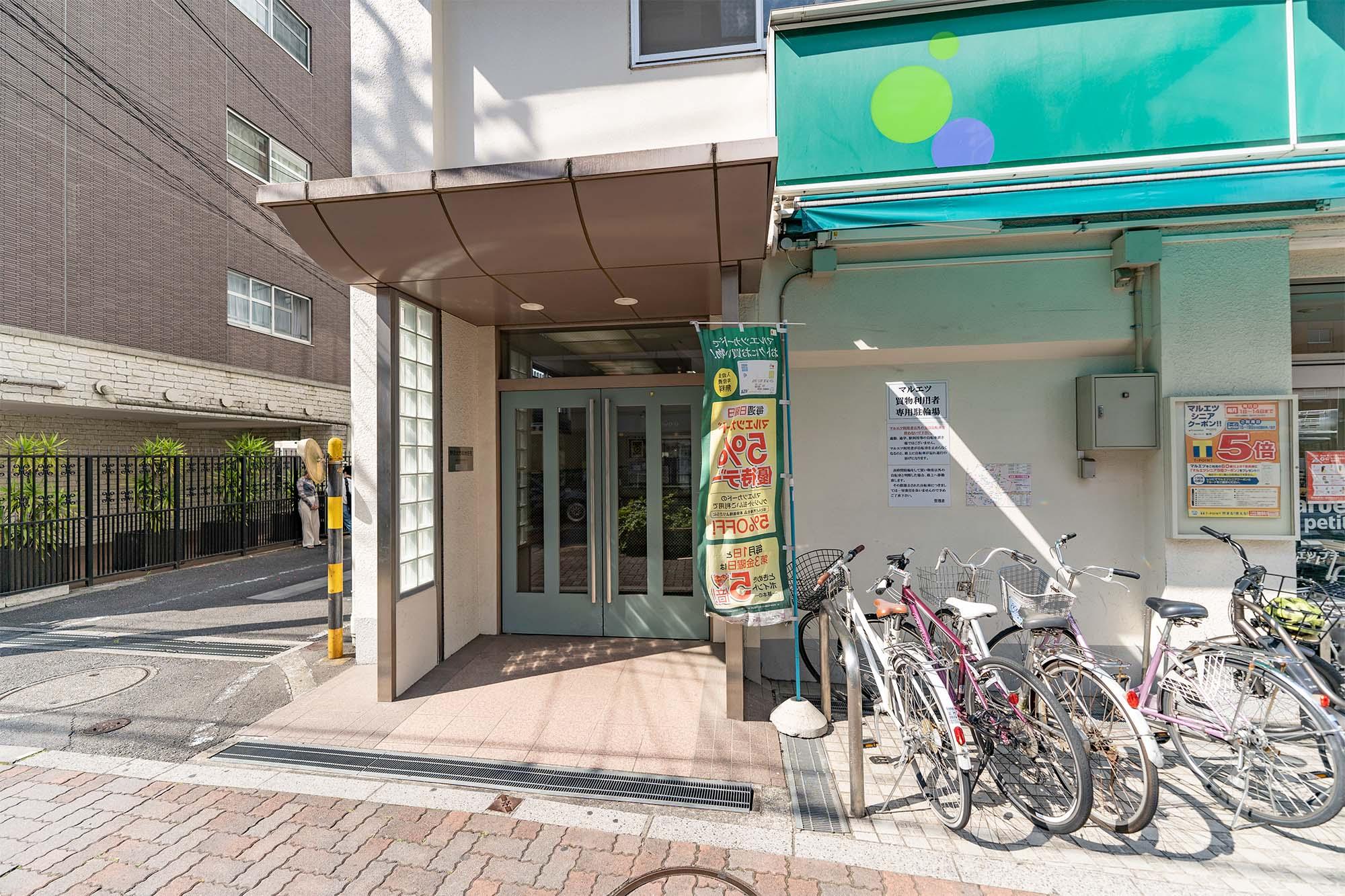 マンションの入り口