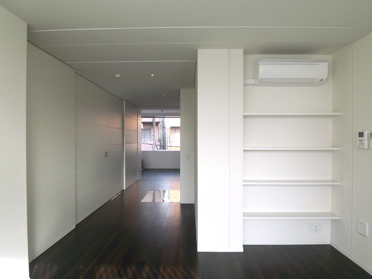 品川区西中延の賃貸物件/白い壁だけに囲まれた静寂の室内