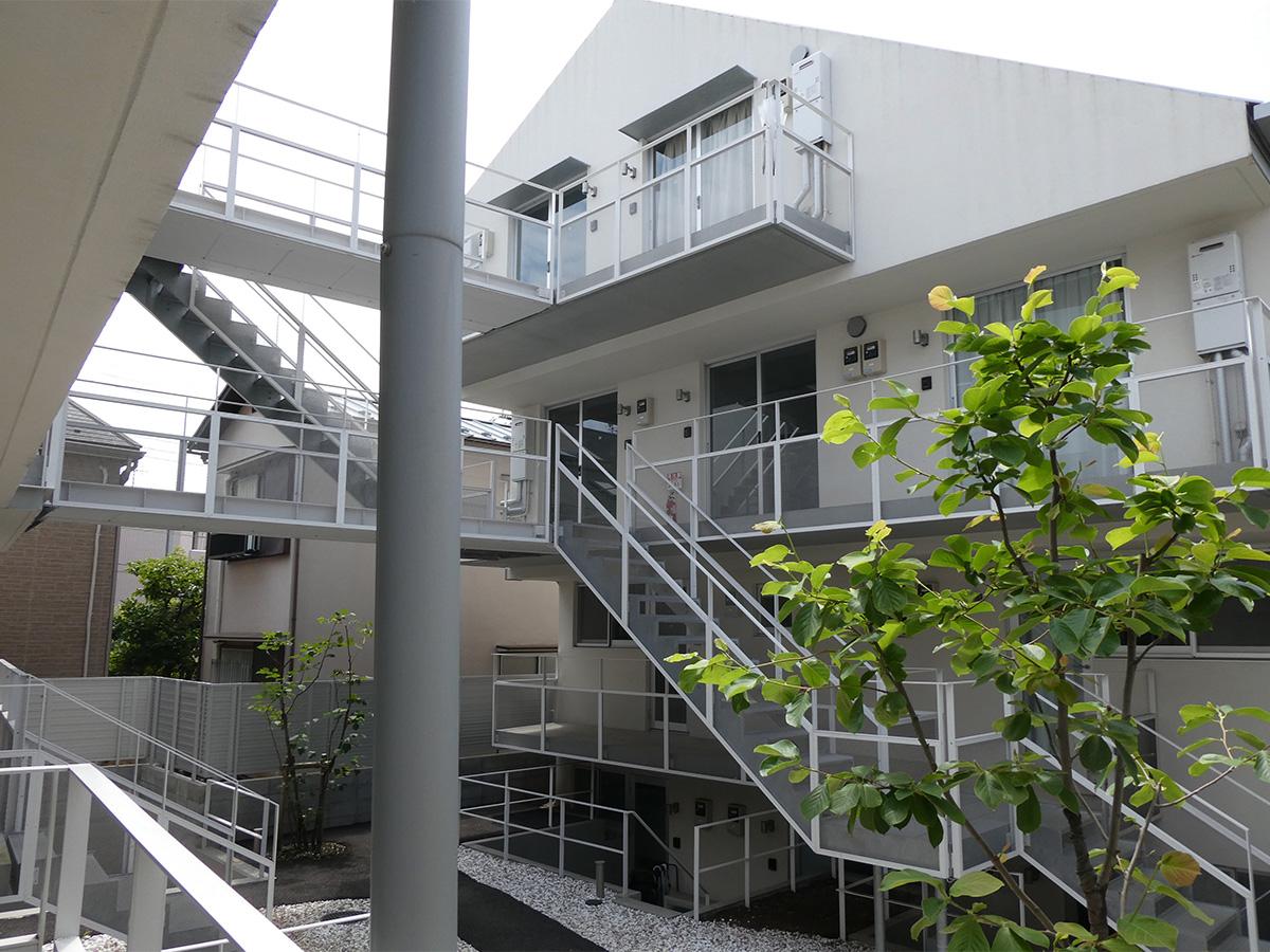 階段や渡り廊下がかっこいい共用部