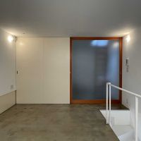 川崎市宮前区神木本町の賃貸物件/2階：寝室。左が収納、右がサニタリールームです