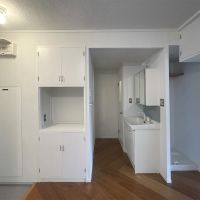 板橋区蓮根の賃貸物件/写真奥の右手にトイレ、左手にお風呂（206号室）