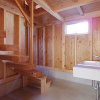 埼玉県さいたま市南区白幡の賃貸物件/玄関に入ってすぐのところに洗面台