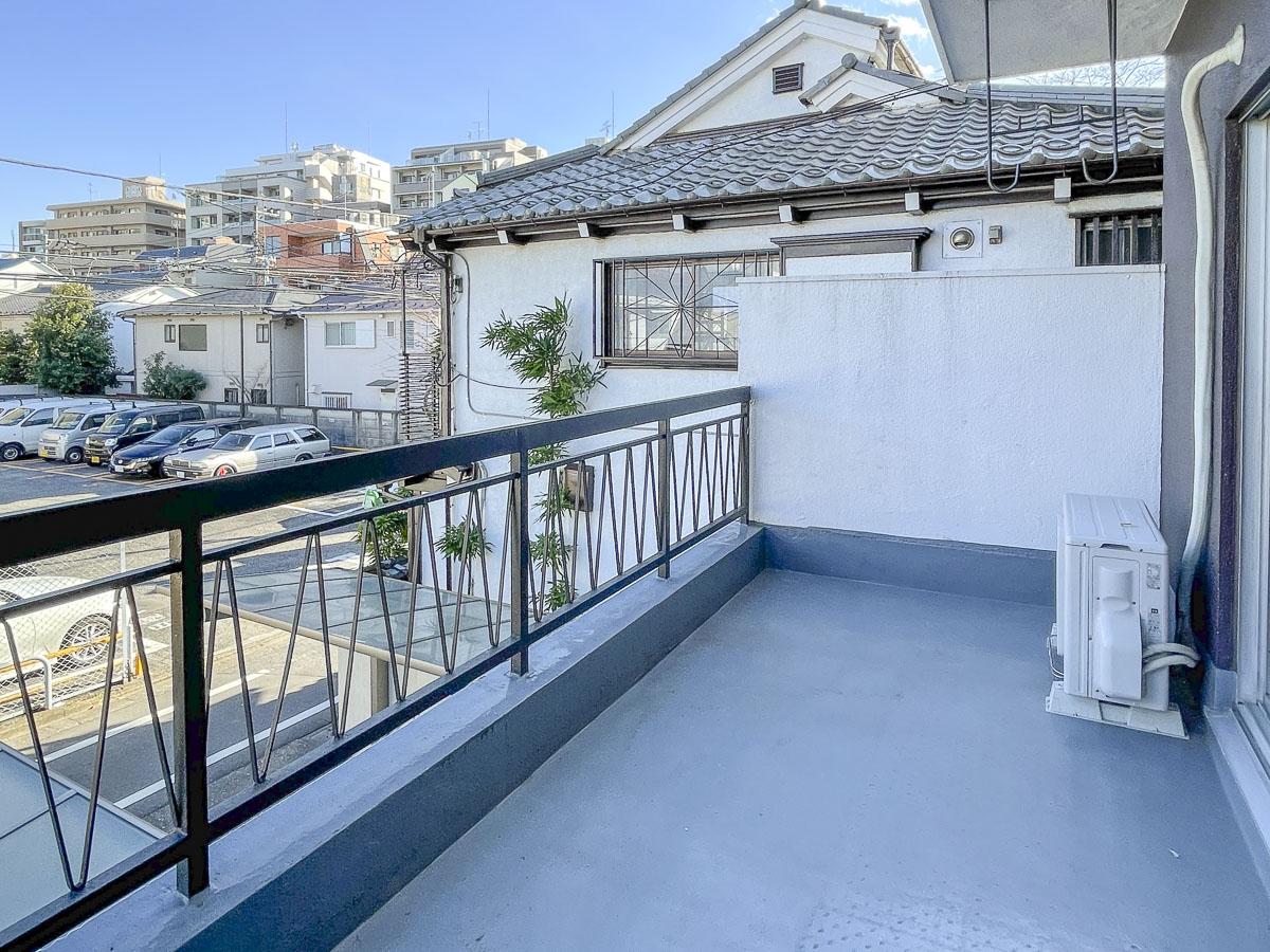 豊島区南長崎の賃貸物件/奥行きのあるベランダがうれしい