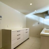 渋谷区代々木の賃貸物件/キッチン背面にもしっかりと収納