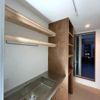 中央区日本橋馬喰町の賃貸物件/キッチンでごはんをつくり、扉をくぐってそのまま屋上へ！