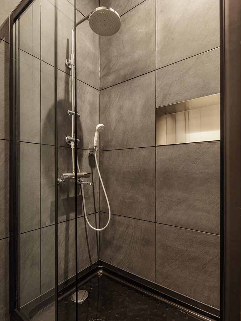 中央区日本橋馬喰町の賃貸物件/ホテルのような洒落たシャワーブース *