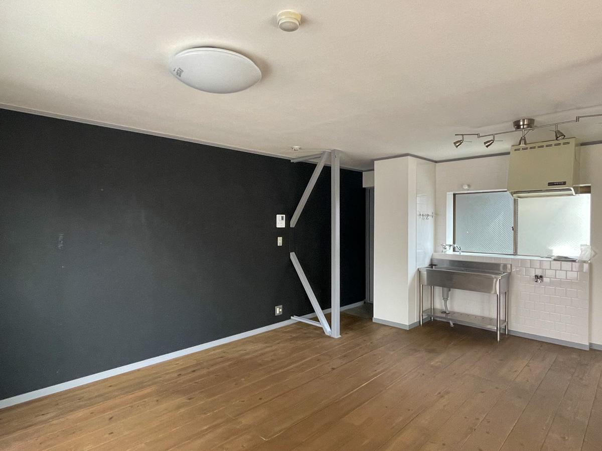 練馬区高松の賃貸物件/西側から玄関側を見た視点