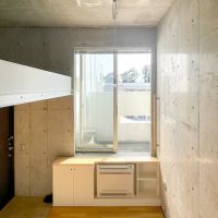 世田谷区中町の賃貸物件/キッチンからバルコニーの方をみる