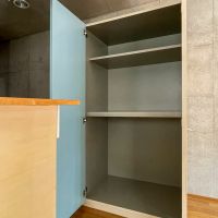 目黒区柿の木坂の賃貸物件/居室の収納。ハンガーパイプがないため、別途ハンガーラックをご用意いただくことになりそう