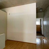 目黒区柿の木坂の賃貸物件/廊下とキッチン周りはややゆったり