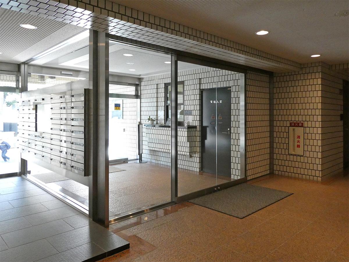 港区白金の賃貸物件/エントランス。オートロック付きでセキュリティも安心