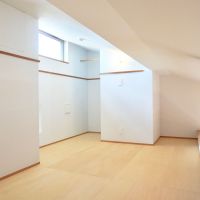 埼玉県越谷市蒲生茜町の賃貸物件/ロフト部分。もはやロフトとは言えない広さ