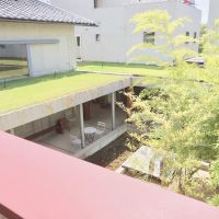 埼玉県越谷市蒲生茜町の賃貸物件/バルコにーからの眺め。中庭を囲んでいる
