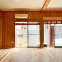 渋谷区本町の賃貸物件/1階。窓のブラインドは現在はない状態です