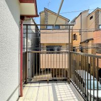 渋谷区本町の賃貸物件/洗濯物がたくさん干せそうなバルコニー