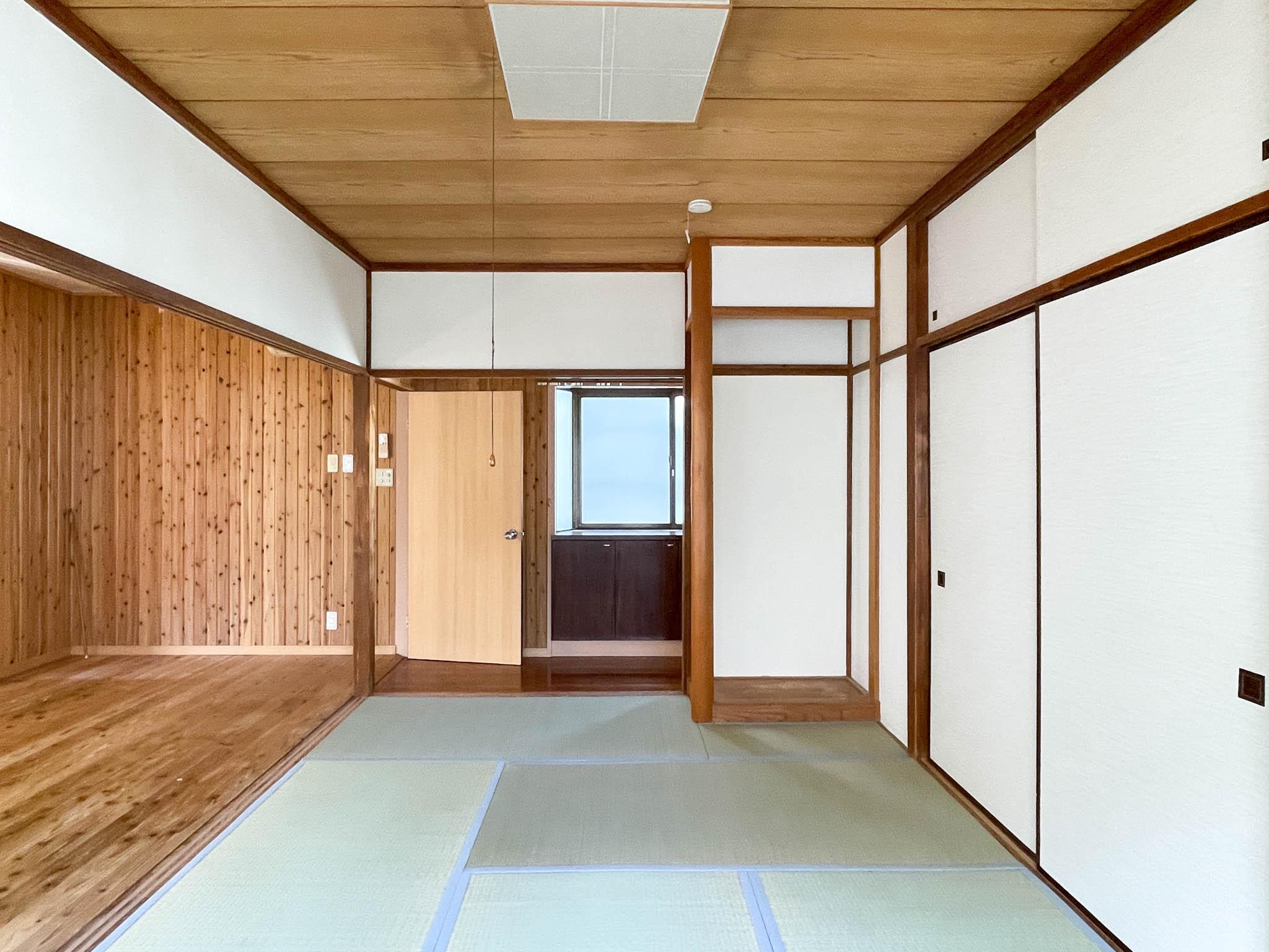 渋谷区本町の賃貸物件/2階和室。畳は表替え済み